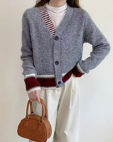 Damen Langarm Strickjacke mit V-Ausschnitt und Drei-Knopf-Leiste in melierter Oberfläche in Grau