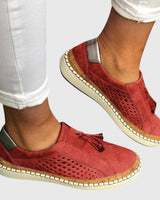 Damen Loafer mit Quaste auf dem Vorderblatt und Lochmuster an den Seiten in Terrakotta