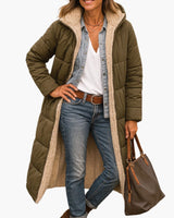 Frieda | Damen Longline Puffer Jacke mit Teddyfutter und Kapuze in Armeegrün