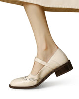Damen Mary Jane Halbschuhe mit T-Riemen und Lochmuster in Beige