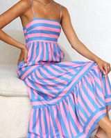 Damen Maxikleid mit geradem Ausschnitt und Spaghettiträgern mit Stufenrock und Streifenmuster in Rosa