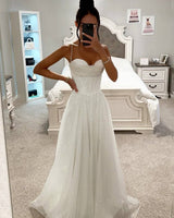 Damen Maxikleid mit Herzausschnitt Spaghettiträgern und glitzerndem Tüllrock in Weiß