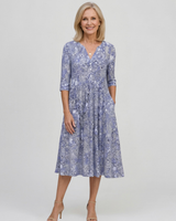 Damen Midikleid mit V-Ausschnitt Dreiviertelärmeln und Blumenmuster in Blau