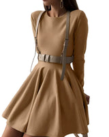 Damen Minikleid mit langen Ärmeln, Rundhalsausschnitt und ausgestelltem Rock in Braun