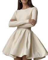 Damen Minikleid mit langen Ärmeln, Rundhalsausschnitt und ausgestelltem Rock in Beige