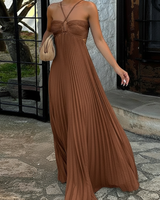 Damen Plissee Maxikleid mit Nackenträgern Aussparungen und geraffter Brustpartie in Braun