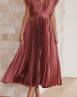 Damen Plissiertes Midikleid mit Tiefem V-Ausschnitt und Taillenband in Rosa