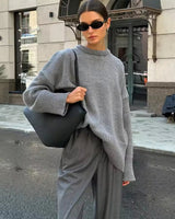 Damen Pullover mit Rundhalsausschnitt und elastischen Bündchen in Grau