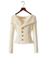 Damen-Rippstrick-Cardigan mit Off-Shoulder-Kragen und Zierknöpfen in Weiß