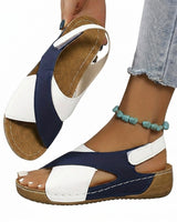 Damen-Sandalen mit Keilabsatz, offener Zehenpartie und Klettverschluss in Blau