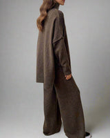 Damen Strick-Set mit Rollkragenpullover und weiter Hose in Braun