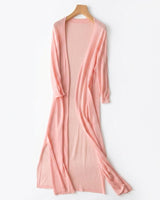 Damen-Strickjacke in langer Form mit offener Vorderseite und Seitenschlitzen in Rosa
