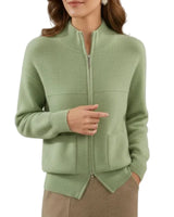 Damen Strickjacke mit Reißverschluss und aufgesetzten Taschen in Hellgrün
