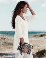 Damen Strickpullover mit V-Ausschnitt und kurzen Ärmeln in Weiß