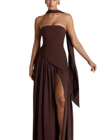 Damen trägerloses Maxikleid mit asymmetrischer Taille und Schlitz in Niemiecki