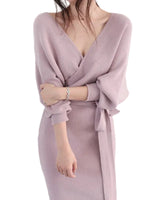 Damen Wickelstrickkleid mit V-Ausschnitt und Bindegürtel in Hellrosa