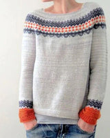 Katharina | Damen Winterpullover nordischem Muster Rundhals Weihnachtsstrickpullover in Hellgrau