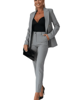 Damen-Zweiteiler mit tailliertem Blazer und Hose mit geradem Bein in Grau