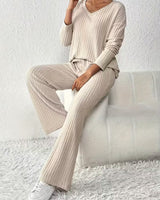 Damen Zweiteiliges Set mit V-Ausschnitt Oberteil und Weiter Hose in Beige
