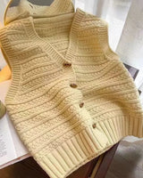 Filomena | Ärmellose Strickjacke in Gelb