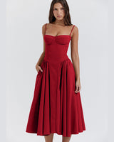 Chloris - Taillenformendes Sommerkleid in Red