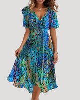 Florales Wickel-Midikleid mit Bauchkontrolle in Blau