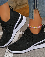Bequeme orthopädische Sportschuhe in Schwarz