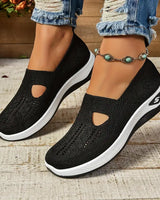 Yalia - Gepolsterte Walkingschuhe in Schwarz