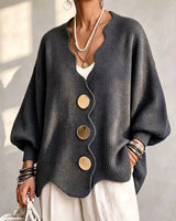 Gilian – Strickjacke Mit Knopfleiste Und Wellenrand in Schwarz