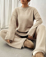 Mila | Warmes geripptes Freizeit-Strickset in Beige