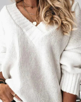 Elvira | Damen Oversize Strickpullover mit V Ausschnitt und Langarm in Weiß
