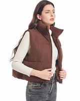 Esther | Damen Kurze Steppweste Bodywarmer mit Stehkragen und Zwei Wege Reißverschluss in Braun