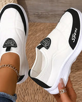 Solirae - Stützender orthopädischer Walking-Sneaker in Weiß