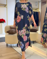 Halle - Lockeres, florales Maxikleid in Blau