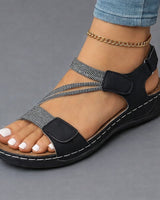Sarah | Leichte orthopädische Sandale für Damen in Schwarz