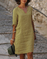 Lola - Lässiges V-Ausschnitt-Kleid in Khaki