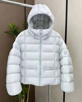 Freya | Damen Kurze Steppjacke mit Kapuze und Reißverschluss in Blau