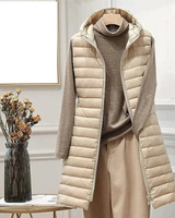 Gerda | Damen Steppjacke mit Kapuze, Lange Weste und Reißverschluss in Khaki