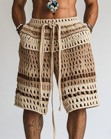 Gestreifte Herren-Shorts mit Lochmuster und Kordelzug in Khaki