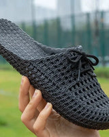 Gewebte Damen Mules sind atmungsaktive Sommer Slipper in Schwarz