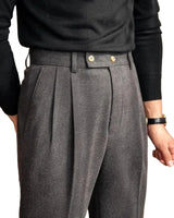 Herren Hose mit hohem Bund und Bundfalte in Grau