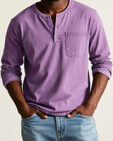 Herren Langarm-Henleyshirt mit Knopfleiste und Brusttasche in Lila