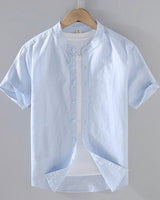 Herren-Leinenhemd mit Kurzarm und Stehkragen in Pastellblau
