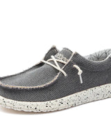 Herren Schnürschuhe mit strukturierter Oberfläche und kontrastierender Sohle in Grau