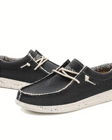 Herren Schnürschuhe mit strukturierter Oberfläche und kontrastierender Sohle in Schwarz