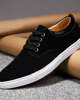 Herren Schnürschuhe in Schwarz