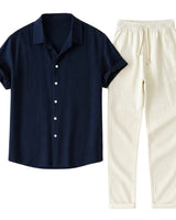 Herren-Set aus Kurzarmhemd mit Reverskragen und Hose mit Kordelzug in Blau