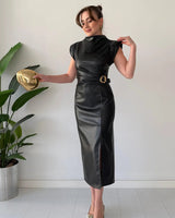 Claudine - Elegantes Kleid Mit Gürtel in Schwarz