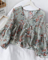 Damen Bluse aus geblümtem Chiffon mit Rüschen fließendem Schnitt - Isadora in Blau