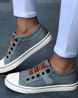 Mia - Sneaker im aktuellen Design in Grau